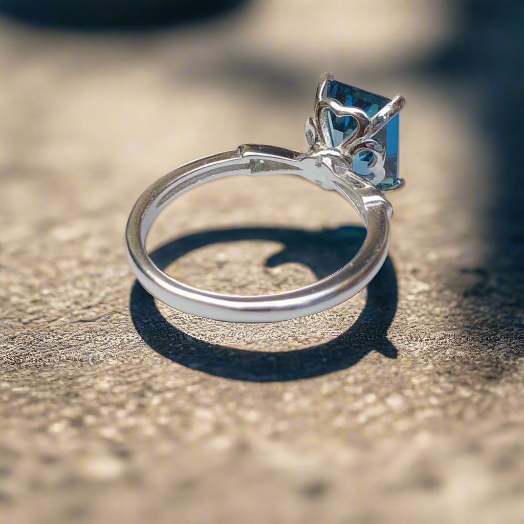 Unique Design London Blue Topaz Ladies Ring