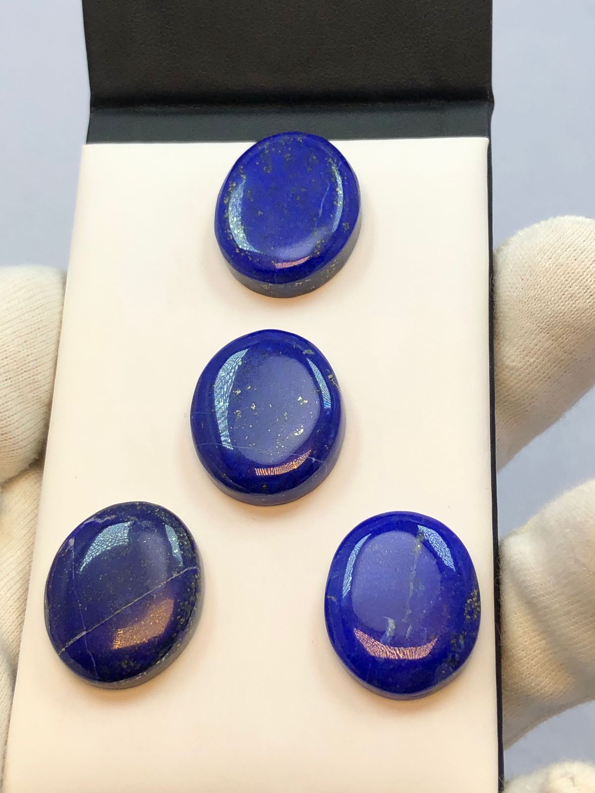 natural Lapis lazuli