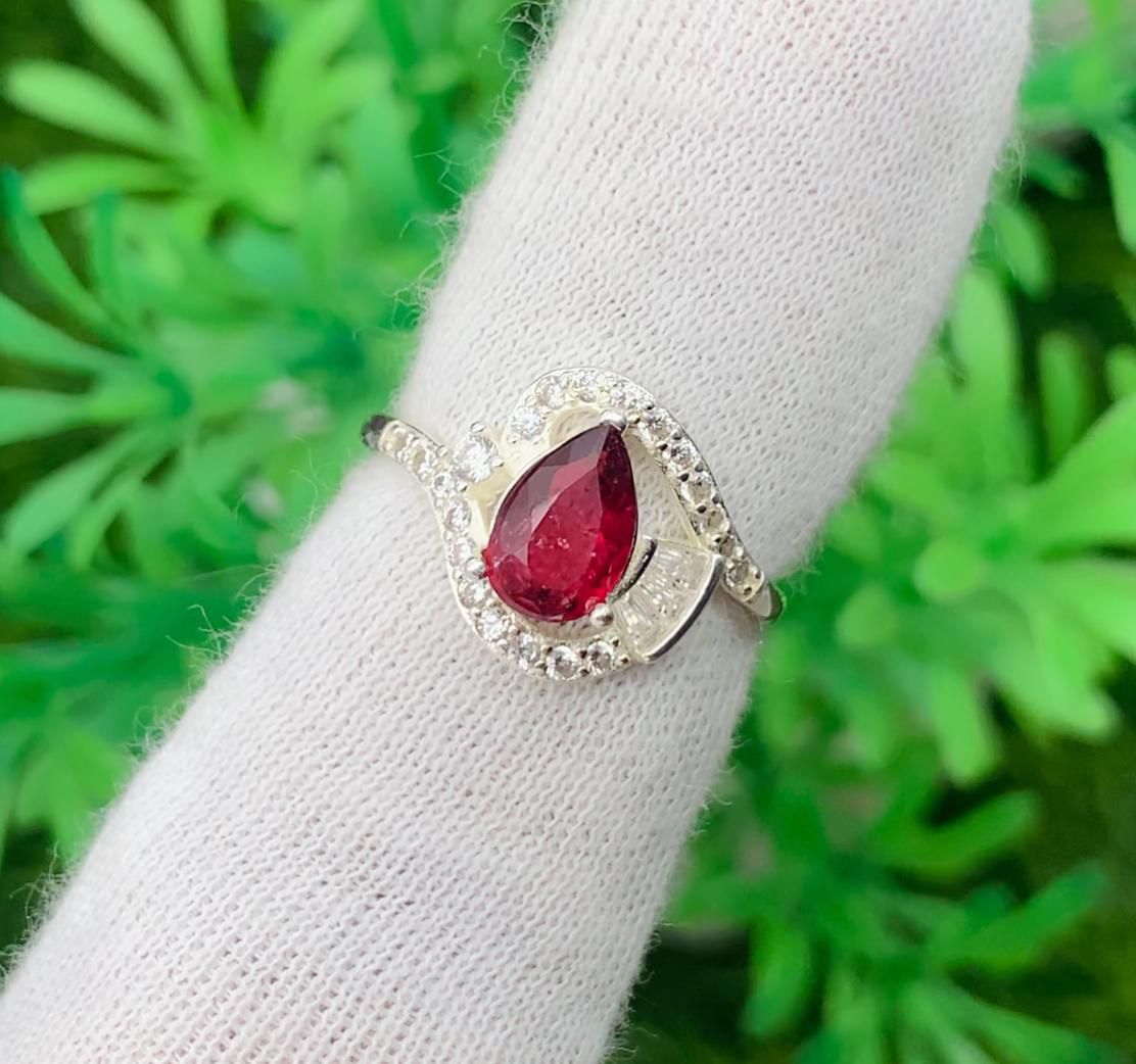 Beautiful natural Rhodolite garnet silver ring